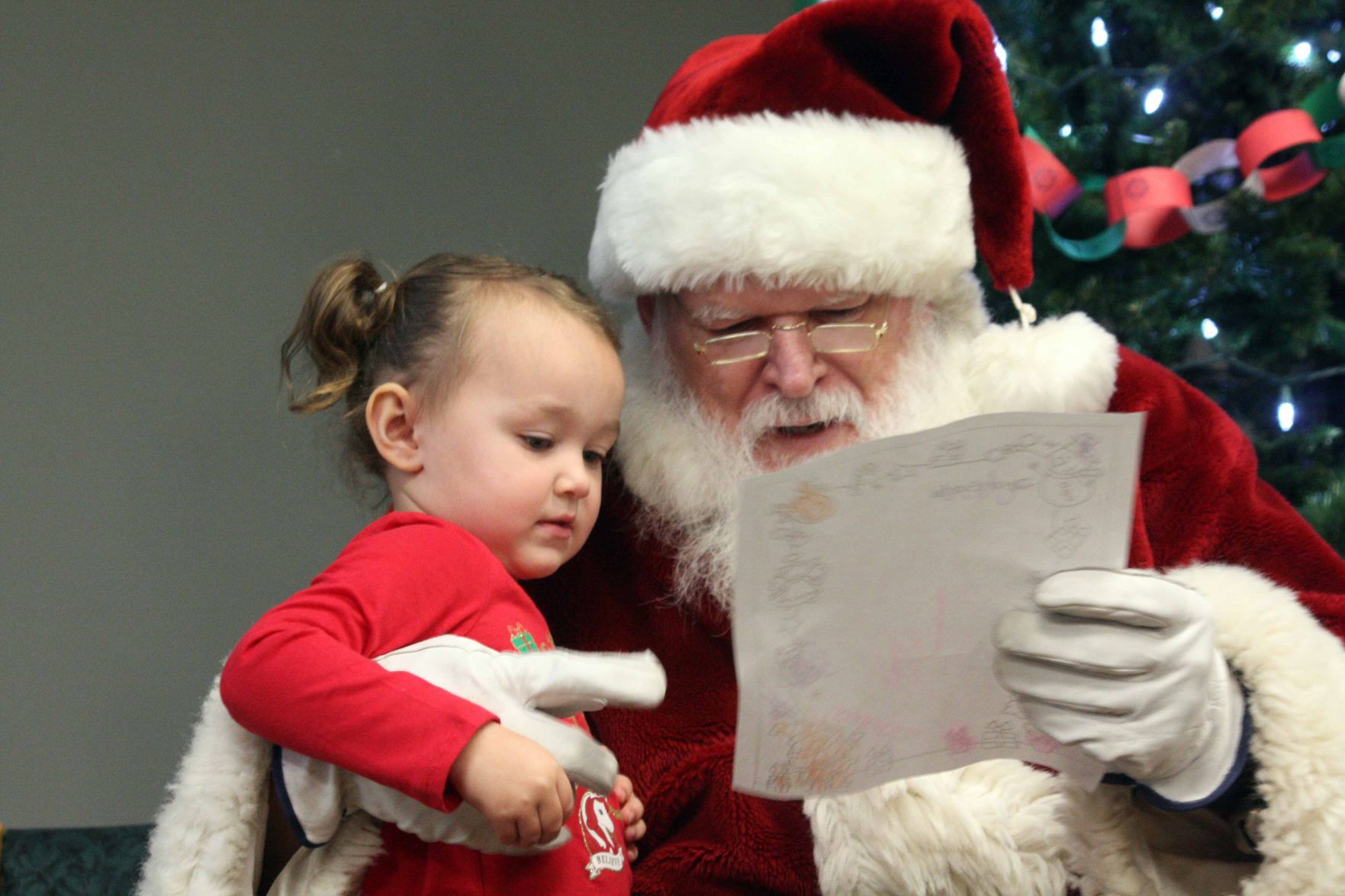 121318-reed-news-santa009